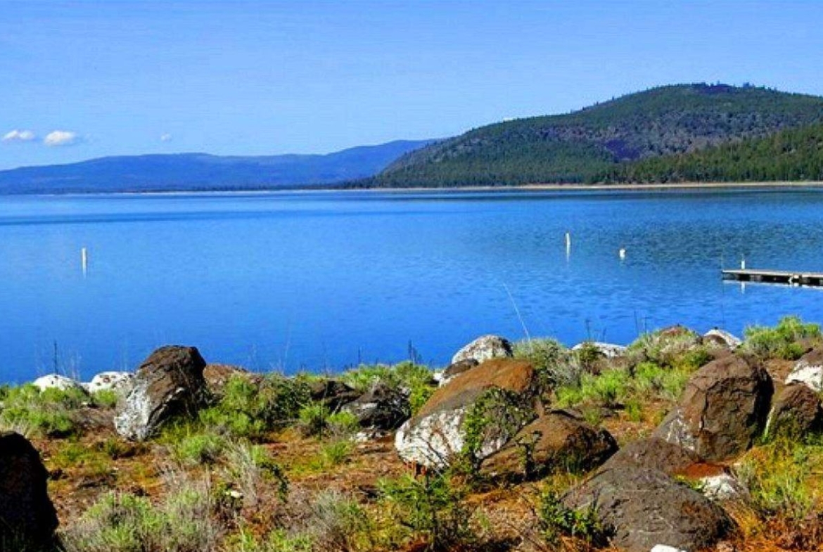 0.12 Acres Land, Walk to shore Eagle Lake, Lassen County, CA