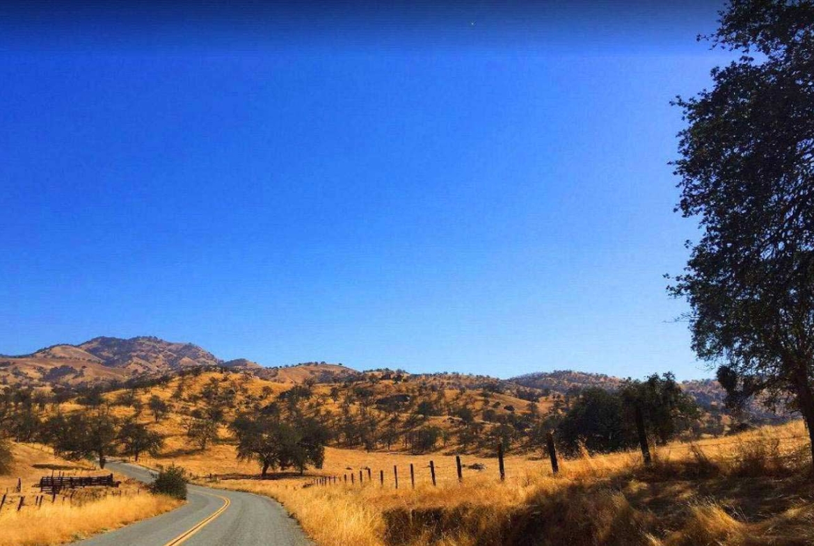 1.4 Acres Ranch-Farm California Hot Springs, CA.